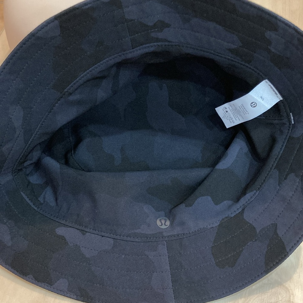 NWT Lululemon Both Ways Bucket Hat blk/camo - Picture 8 of 15